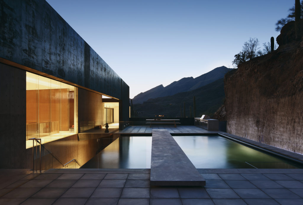 Studio Rick Joy, Ventana Canyon Residence, Tucson, Arizona, USA, Photographed by: Jeff Goldberg / ESTO