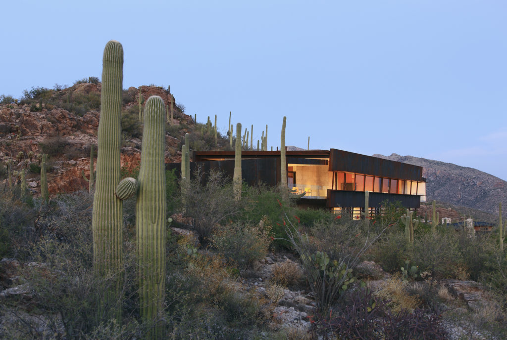 Studio Rick Joy, Ventana Canyon Residence, Tucson, Arizona, USA, Photographed by: Jeff Goldberg / ESTO