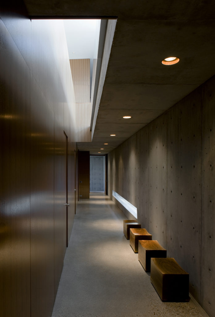 Studio Rick Joy, Ventana Canyon Residence, Tucson, Arizona, USA, Photographed by: Bill Timmerman