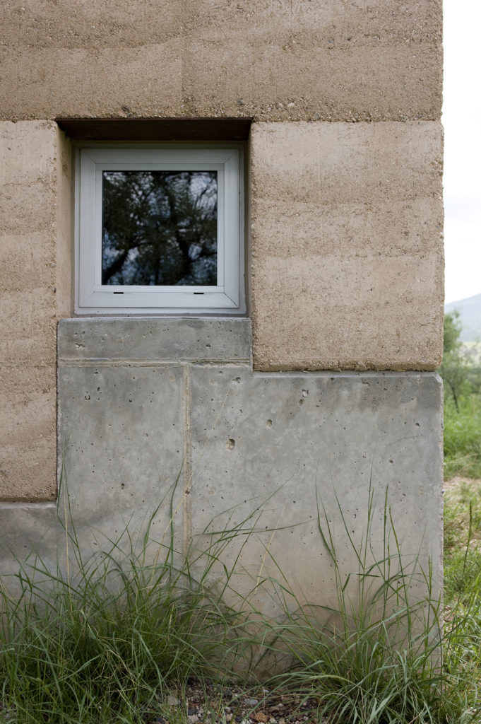 Studio Rick Joy, Adobe Canyon House, Patagonia, Arizona, USA, Photographed by: Bill Timmerman